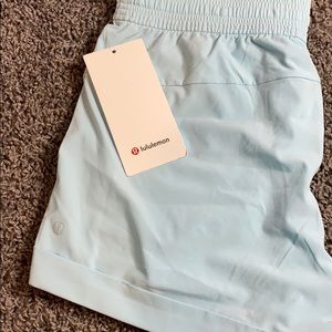 Lululemon Spring Break Away Short Size 6